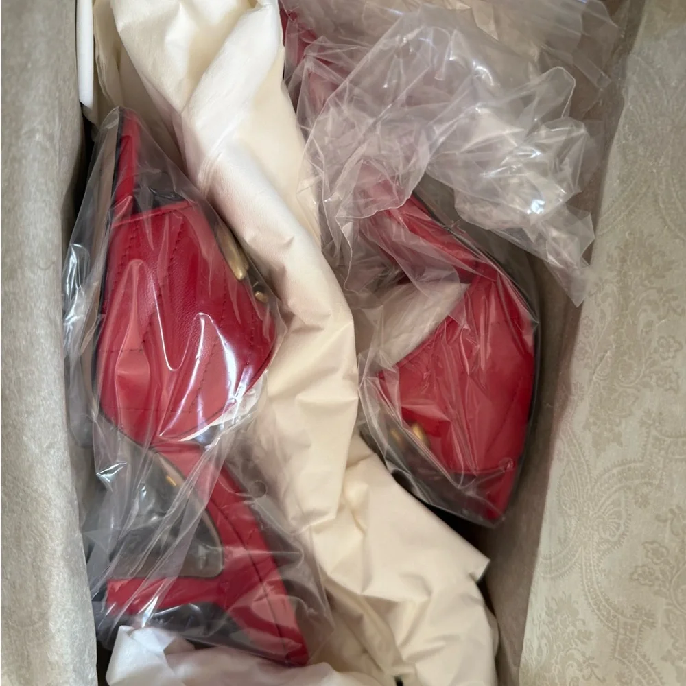 Gucci Red Quilted Leather Slide Sandals with Double G Hardware size 35 - Picture 13 of 13